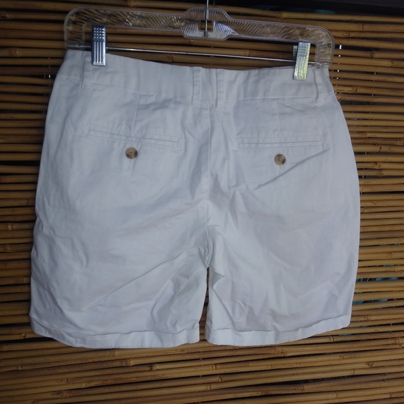 GAP 0 Khakis by GAP White Cotton Boyfriend Shorts - Picture 3 of 4